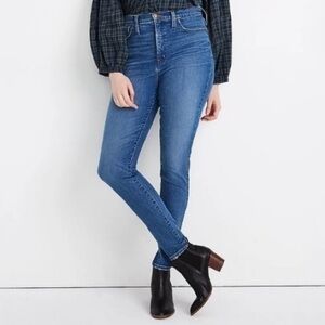 Madewell 11" High-Rise Skinny Jeans in Maricopa Wash